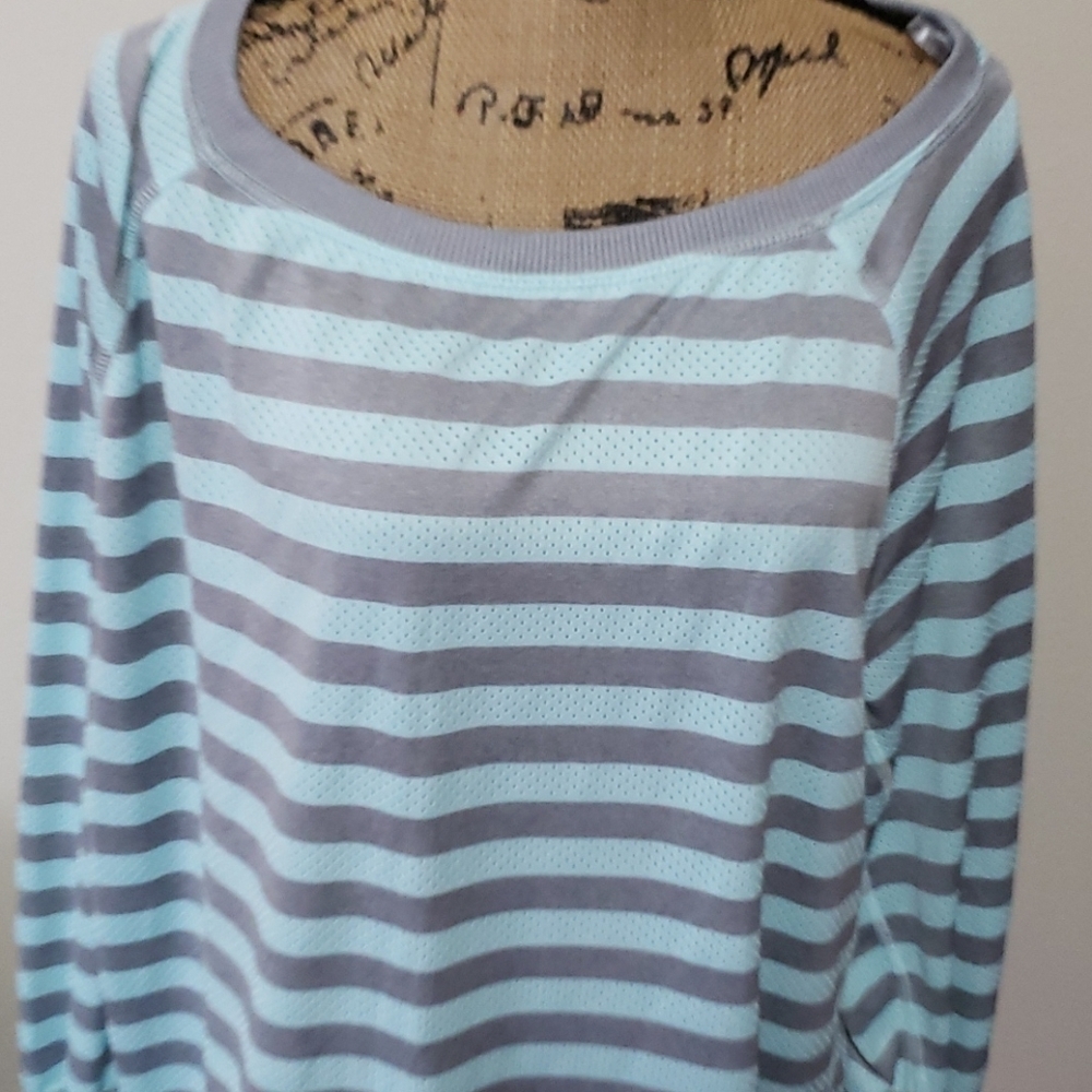 3x light blue and grey striped long sleeved top - Picture 2 of 4